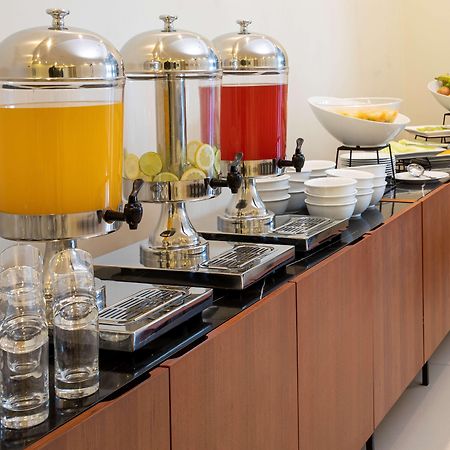 Nobile Hotel Estacion Central Σαντιάγκο Εξωτερικό φωτογραφία