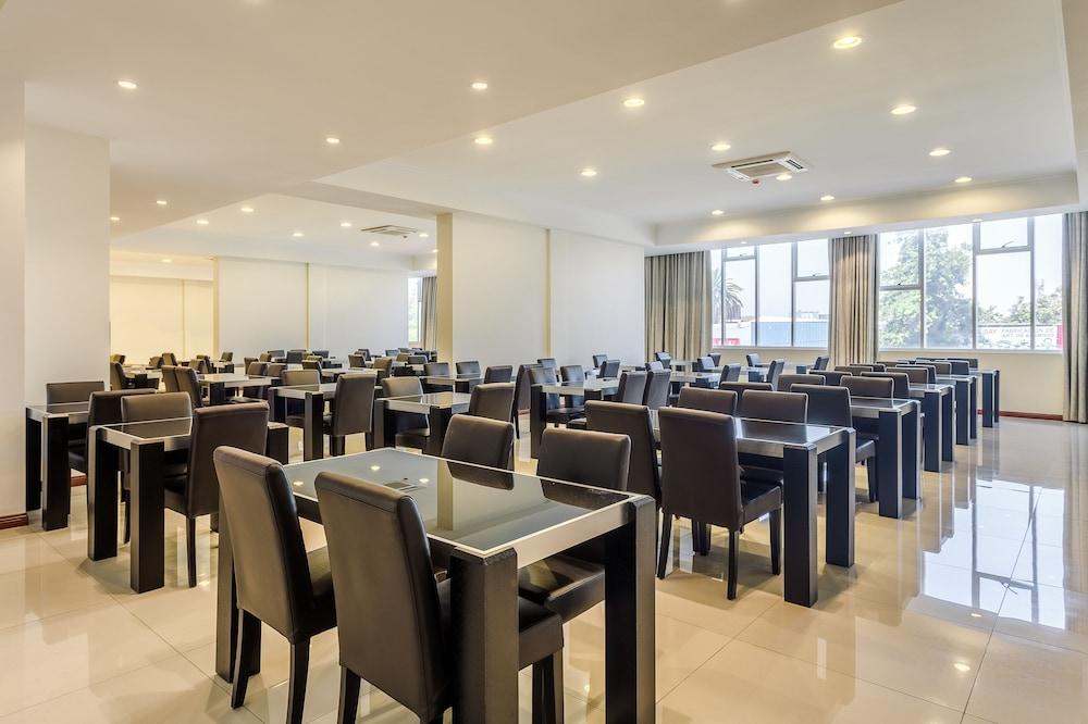 Nobile Hotel Estacion Central Σαντιάγκο Εξωτερικό φωτογραφία