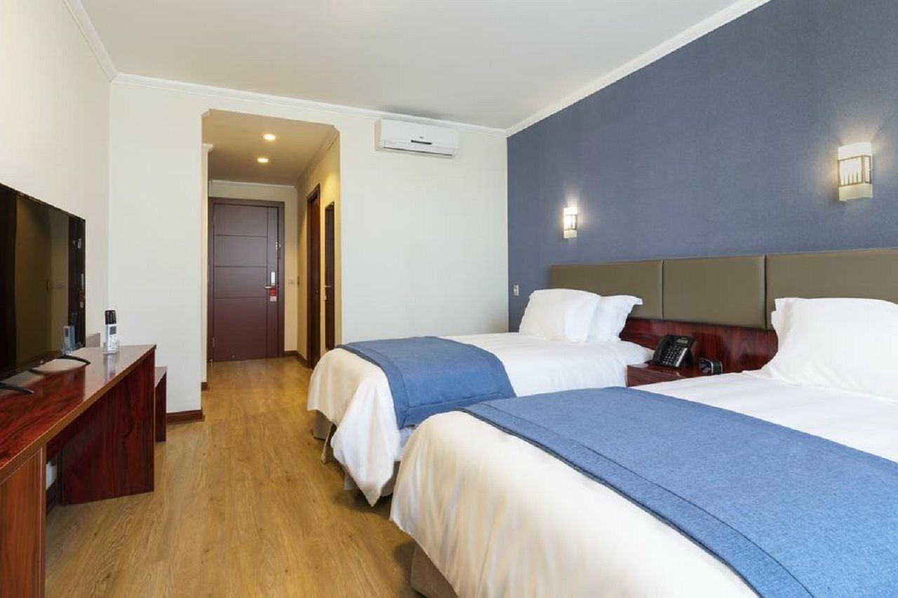 Nobile Hotel Estacion Central Σαντιάγκο Εξωτερικό φωτογραφία